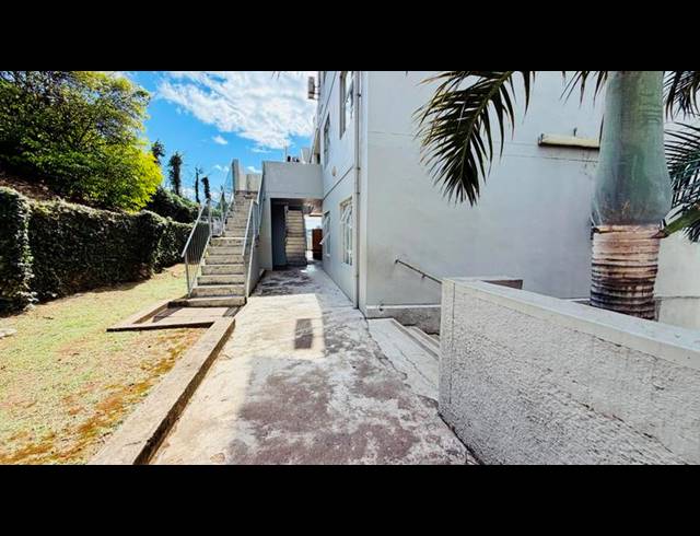 3 BEDROOM APARTMENT FOR SALE IN SEA VIEW